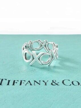 Tiffany & Co. Silver Hugs Kiss XO Band Ring - Size 8